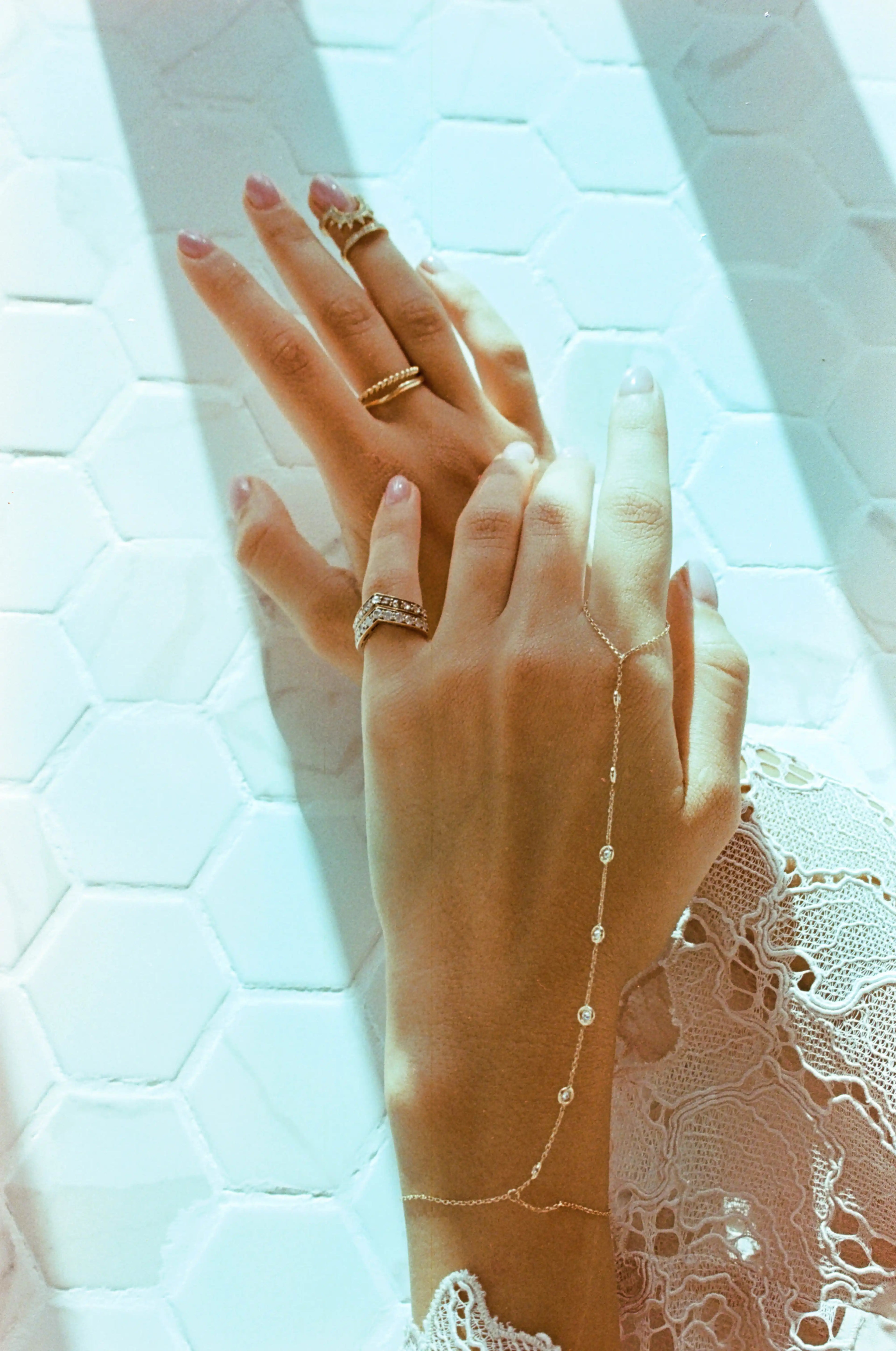 Seven Diamond Finger Bracelet