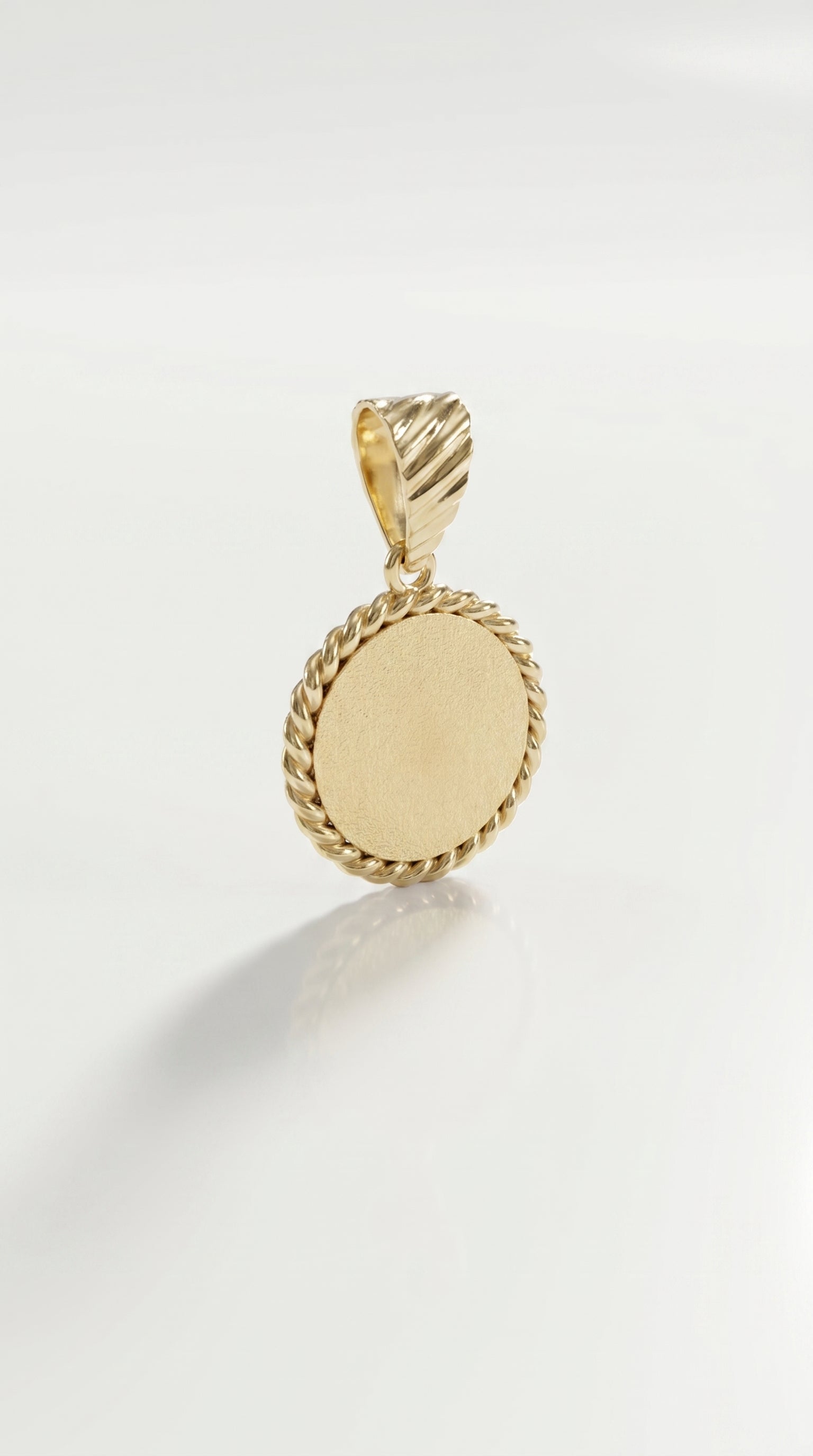 Vintage Round Pendant