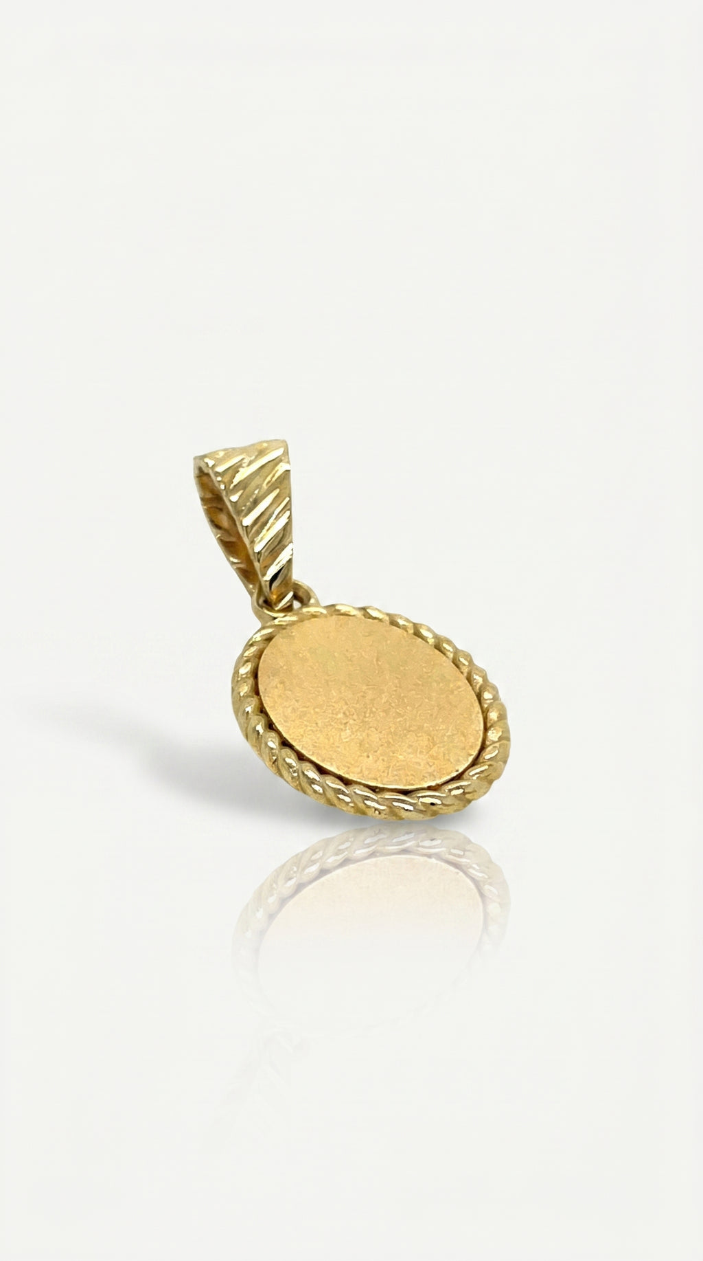 Vintage Oval Pendant