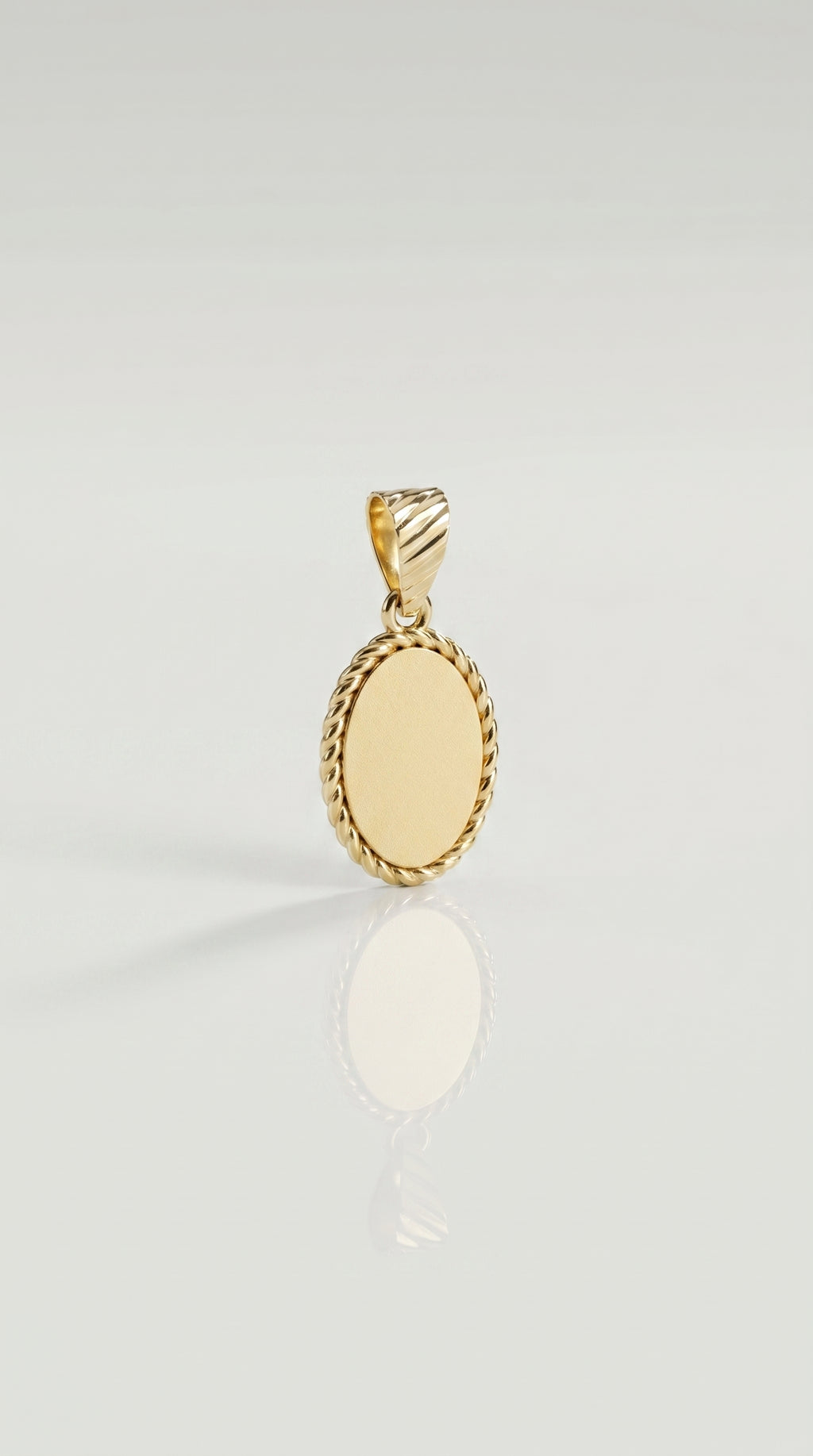 Vintage Oval Pendant