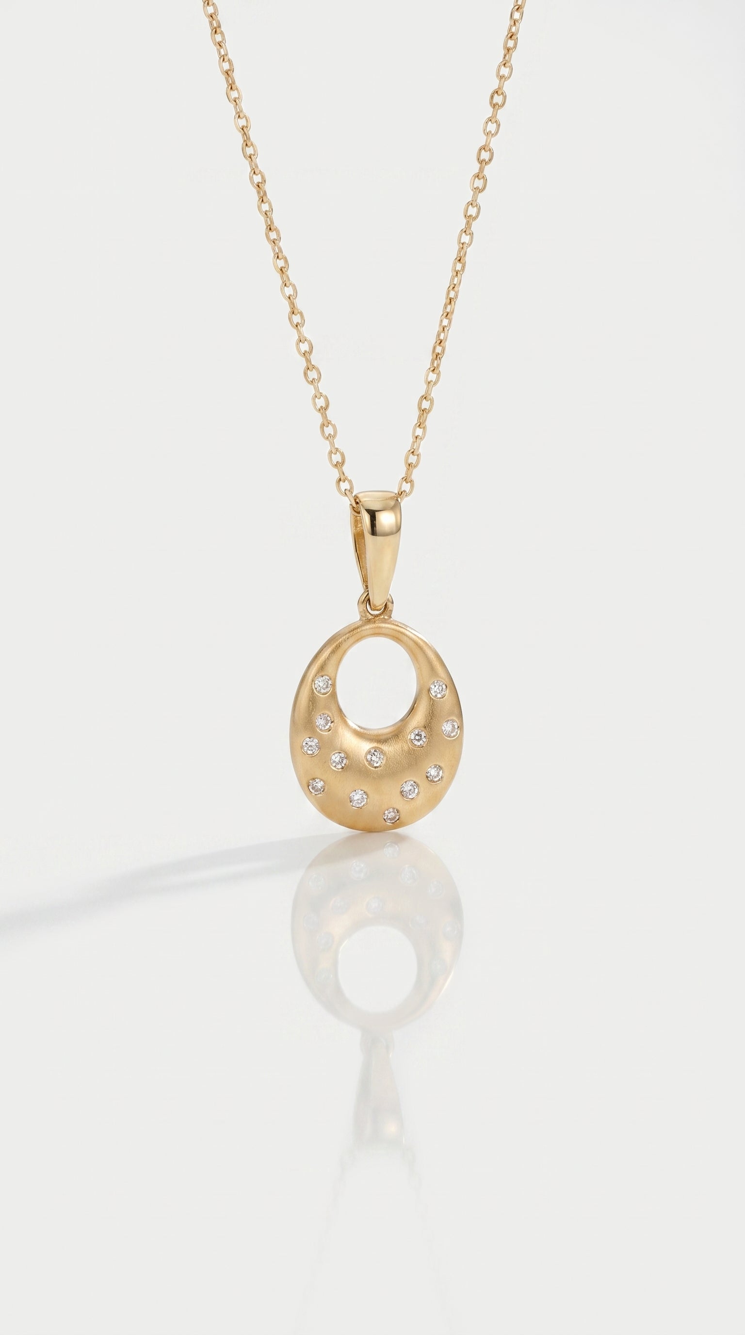 Kaaké Diamond Pendant