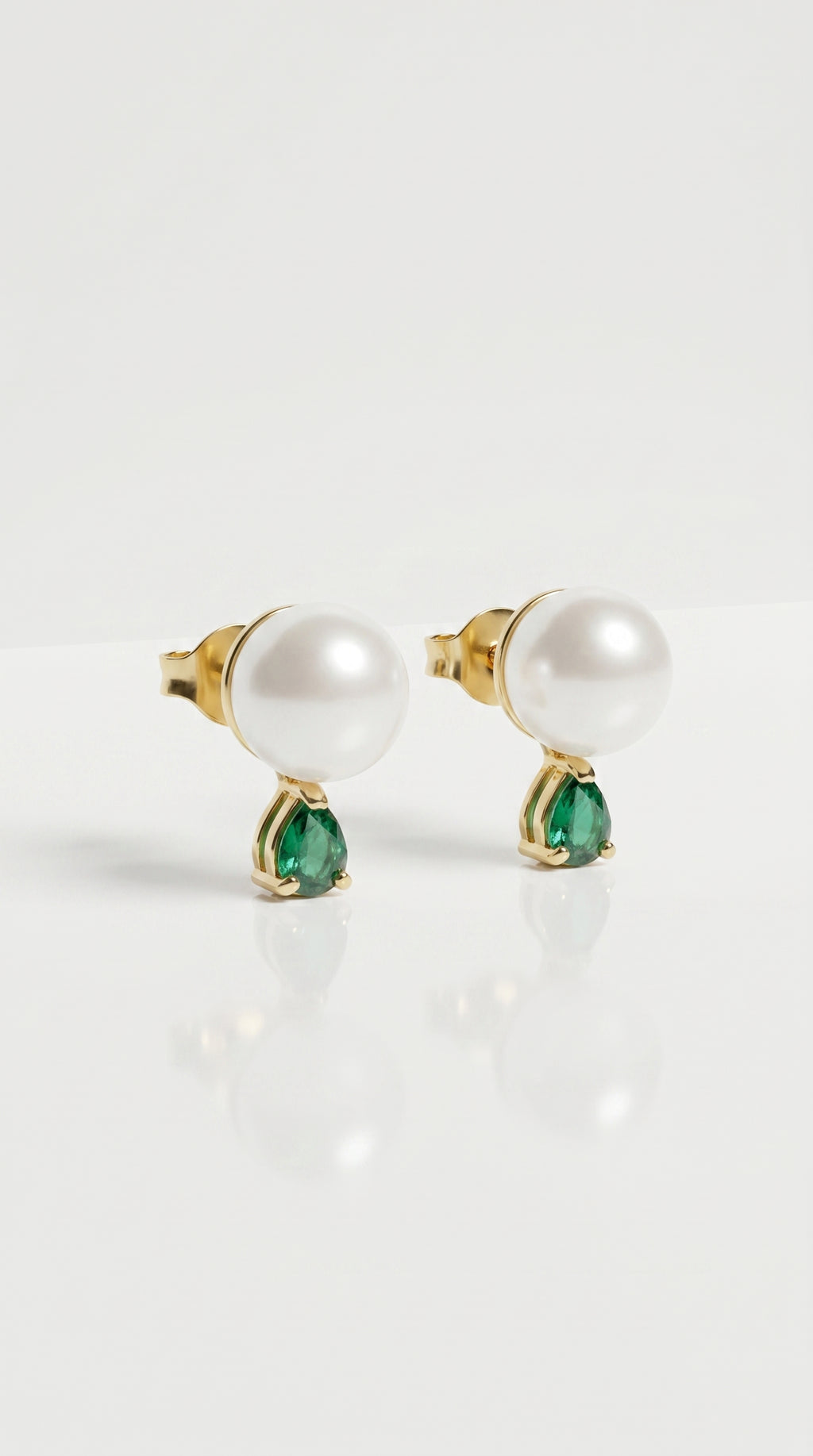 Green Emerald Pearl Earrings
