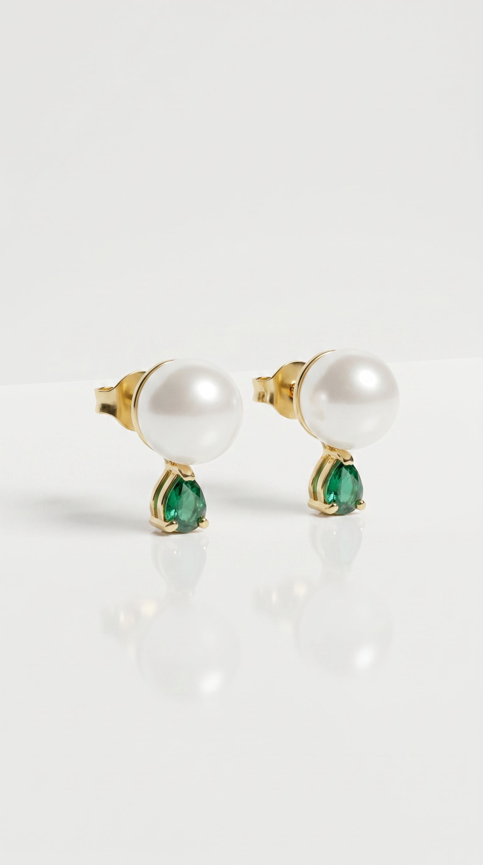Green Emerald Pearl Earrings