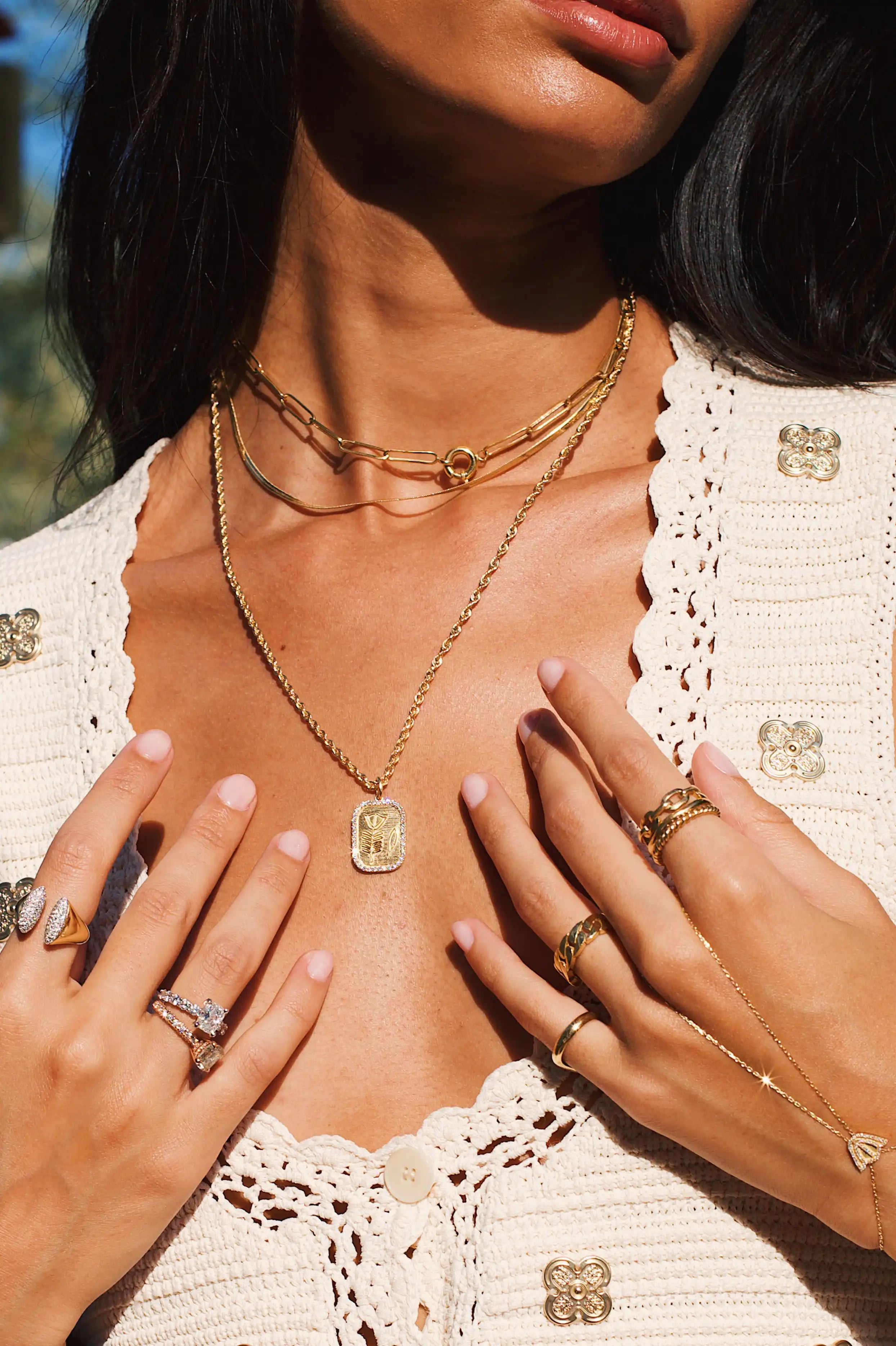 Hikayati Medallion Pendant